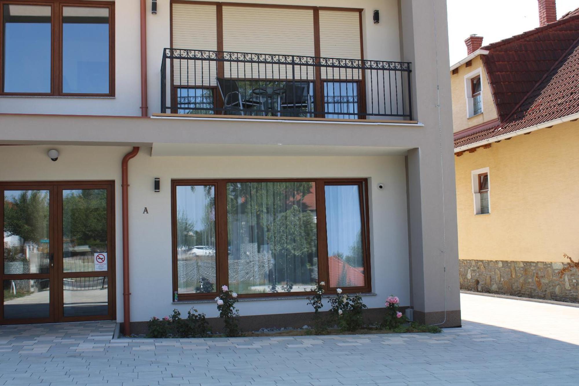 Mara Apartman Buek Exterior photo